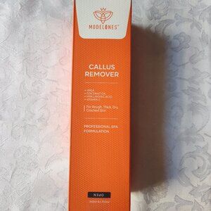 Modelones Callus Remover Gel Urea, Coconut Oil, Vitamin E, Hyaluronic Acid